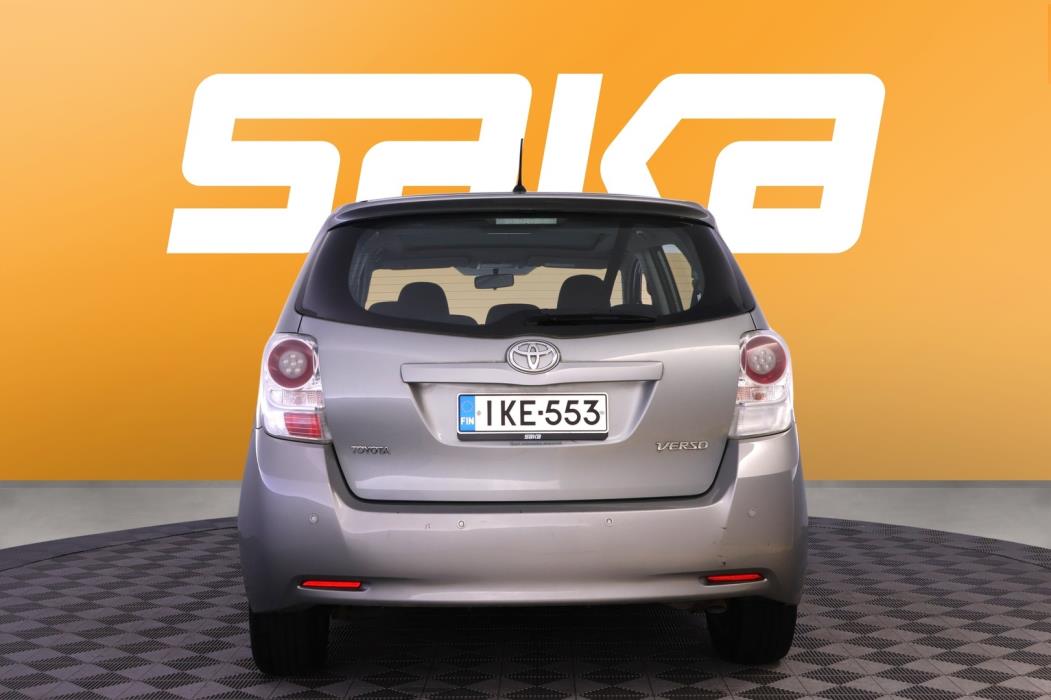TOYOTA Verso 2011