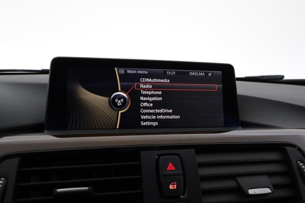 BMW 330 2013