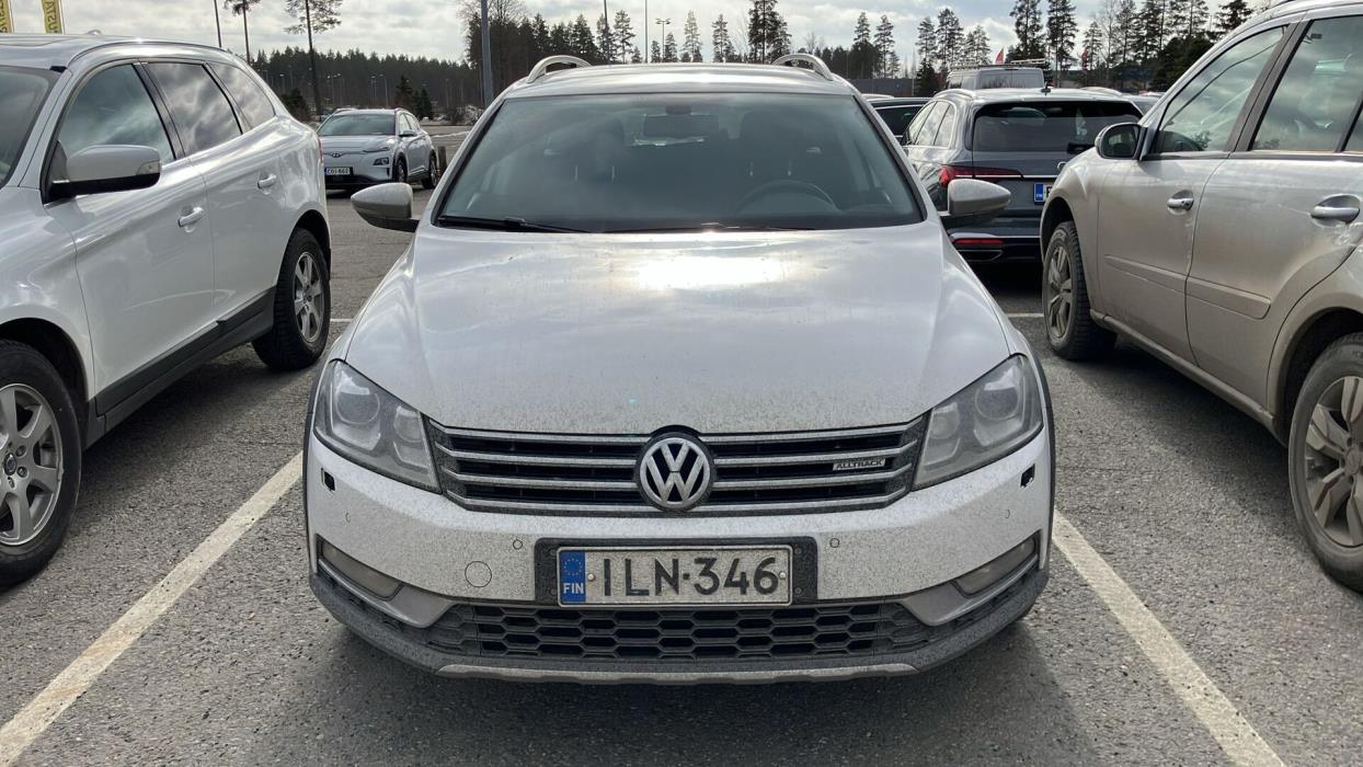 VOLKSWAGEN Passat 2014