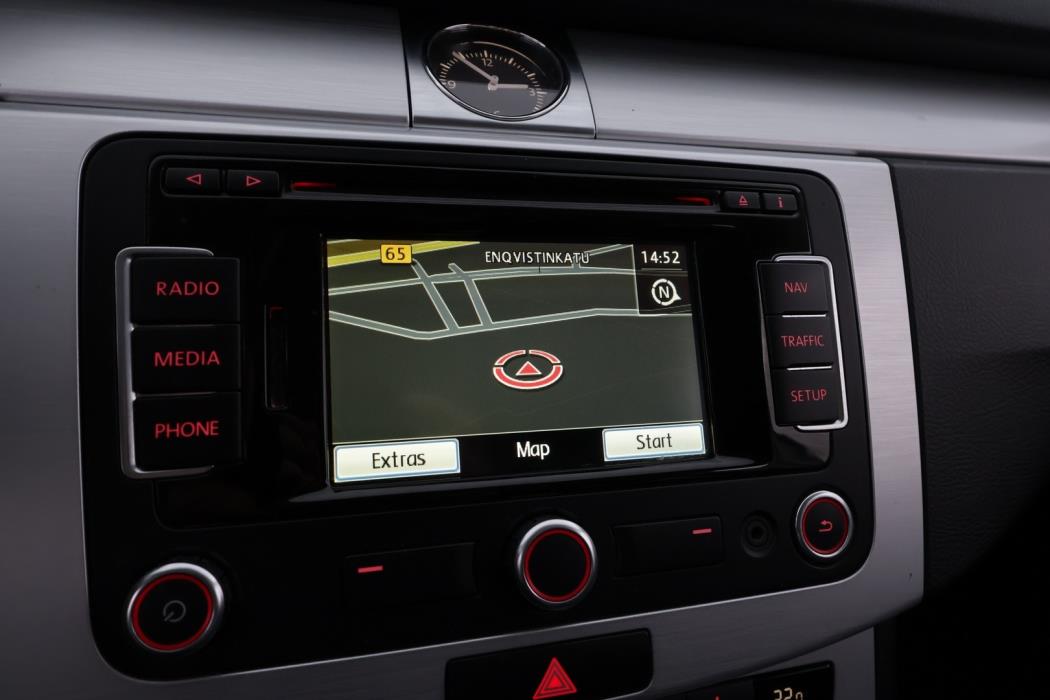 VOLKSWAGEN Passat 2014