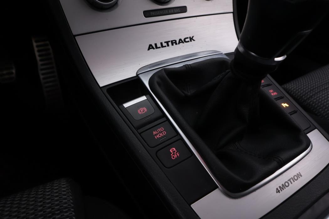 VOLKSWAGEN Passat 2014