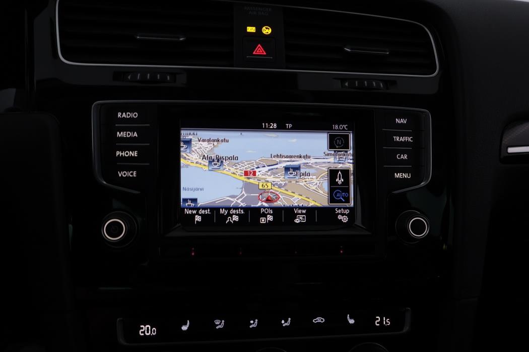 VOLKSWAGEN Golf 2014