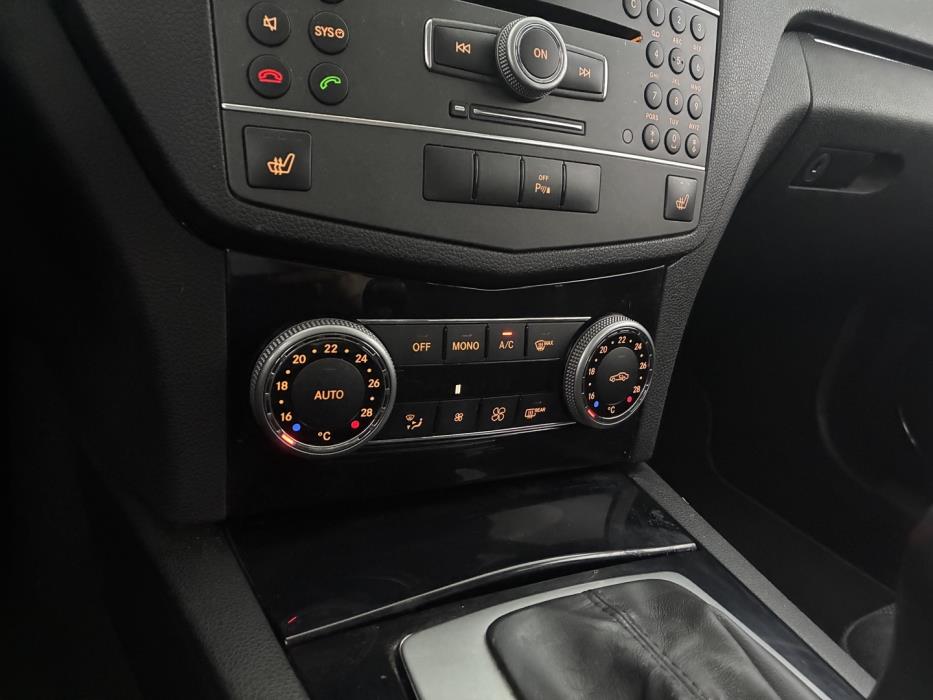 MERCEDES-BENZ C 2010