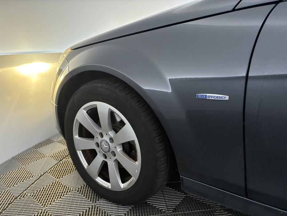 MERCEDES-BENZ C 2010