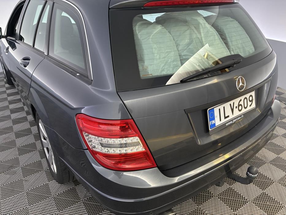 MERCEDES-BENZ C 2010