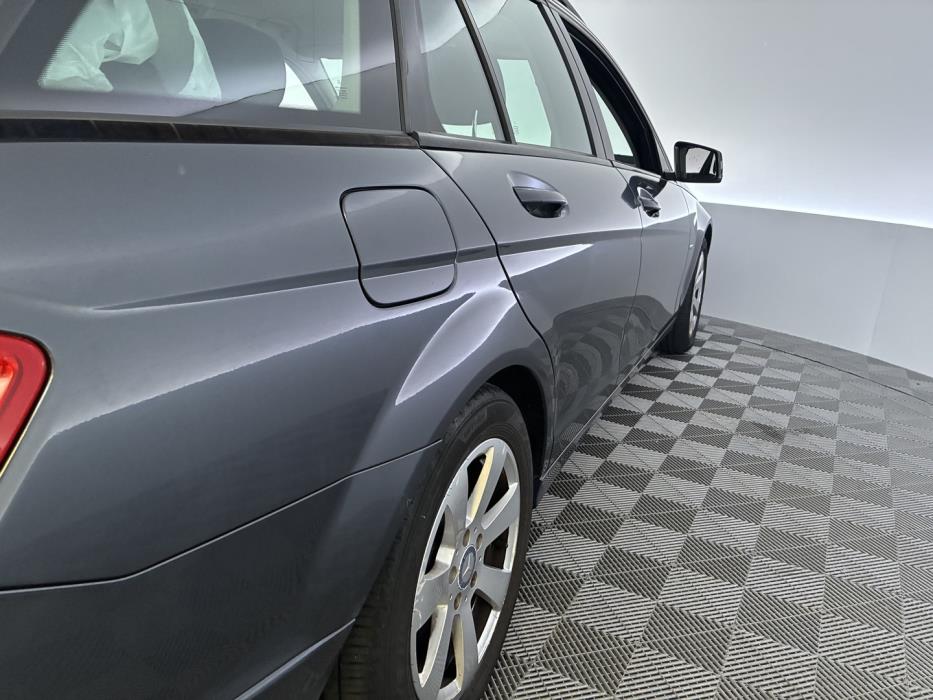 MERCEDES-BENZ C 2010