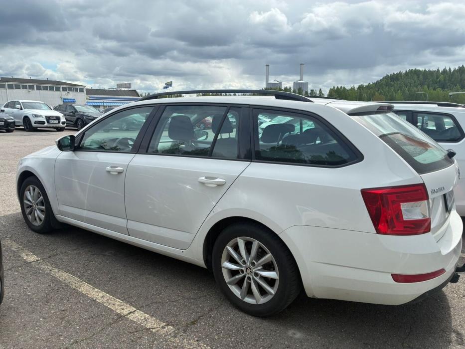 SKODA Octavia 2016