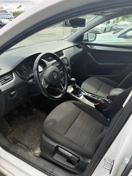 SKODA Octavia 2016