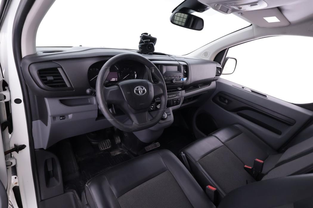 TOYOTA Proace 2017