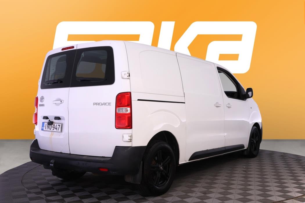 TOYOTA Proace 2017