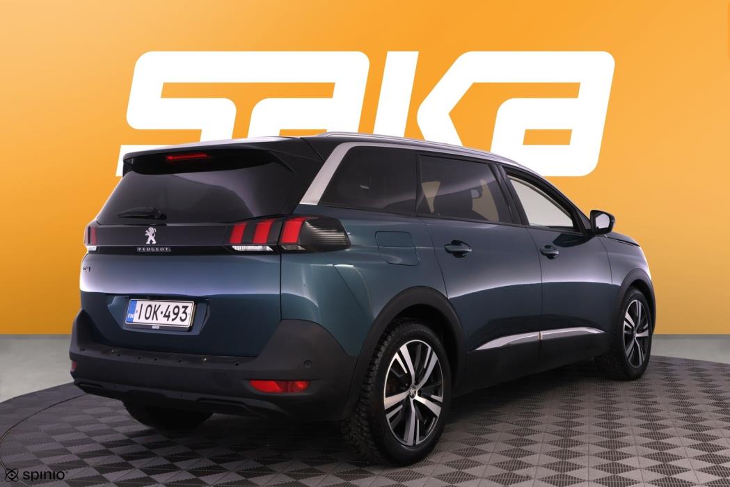 PEUGEOT 5008 2019