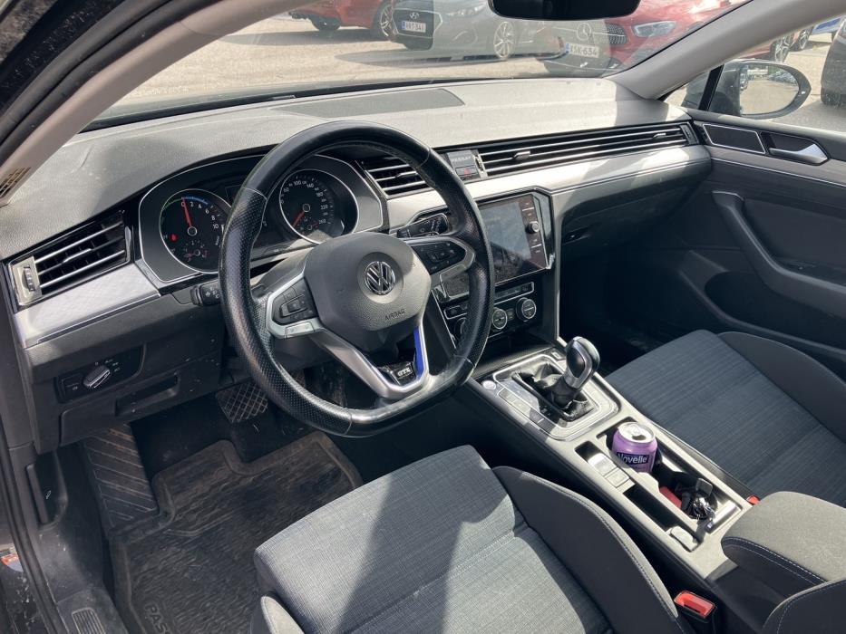 VOLKSWAGEN Passat 2020