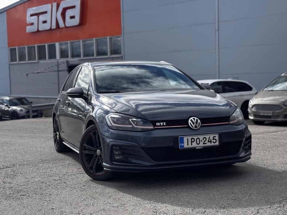 VOLKSWAGEN Golf 2017