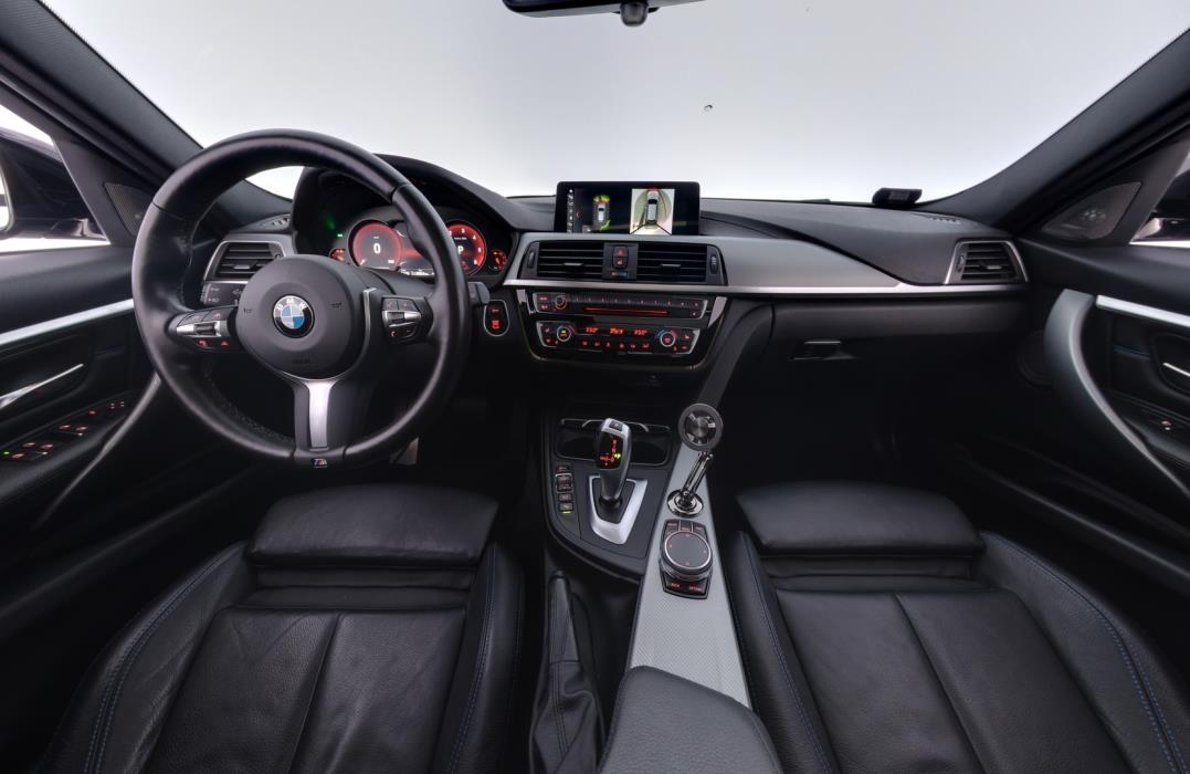 BMW 320 2019
