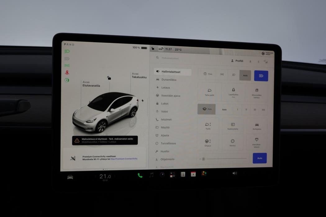 TESLA Model Y 2023