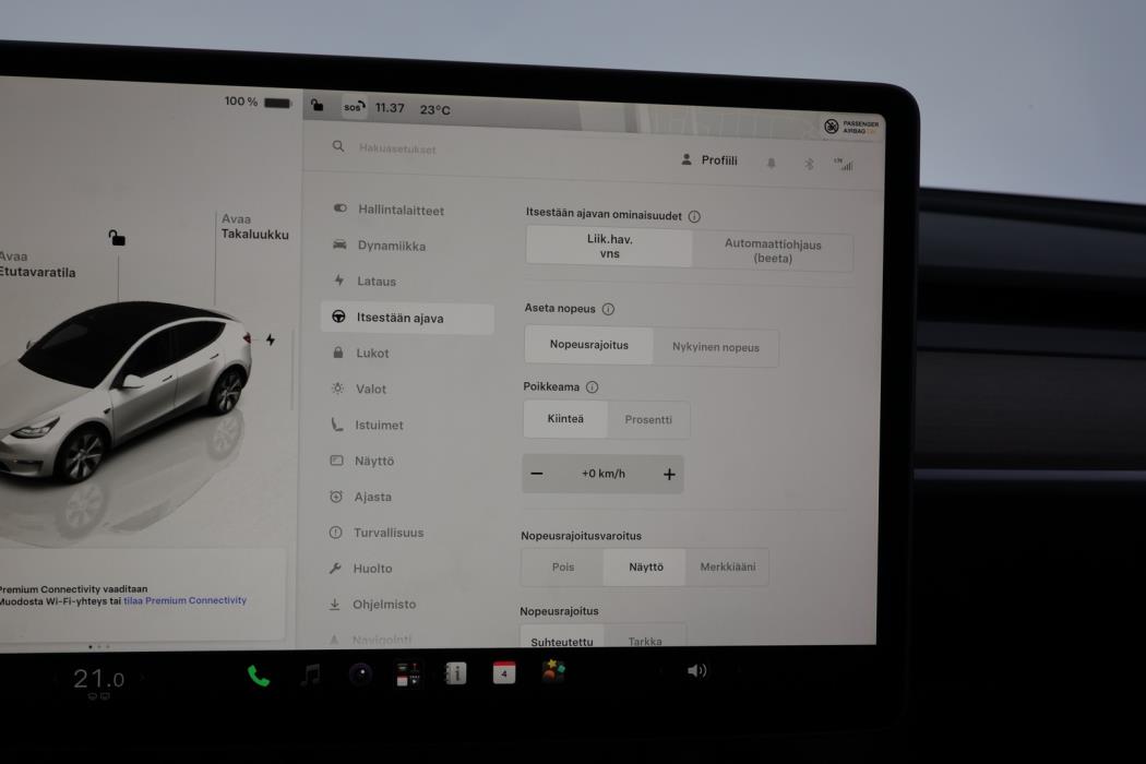 TESLA Model Y 2023