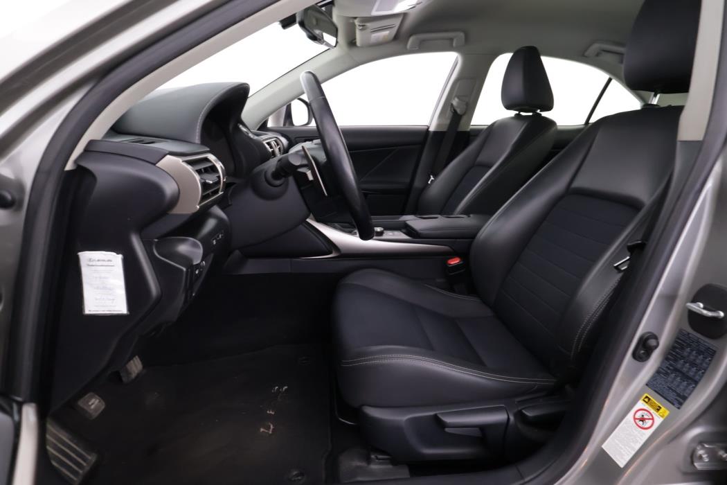 LEXUS IS 2015