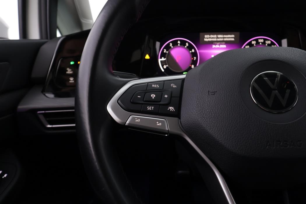 VOLKSWAGEN Golf 2021