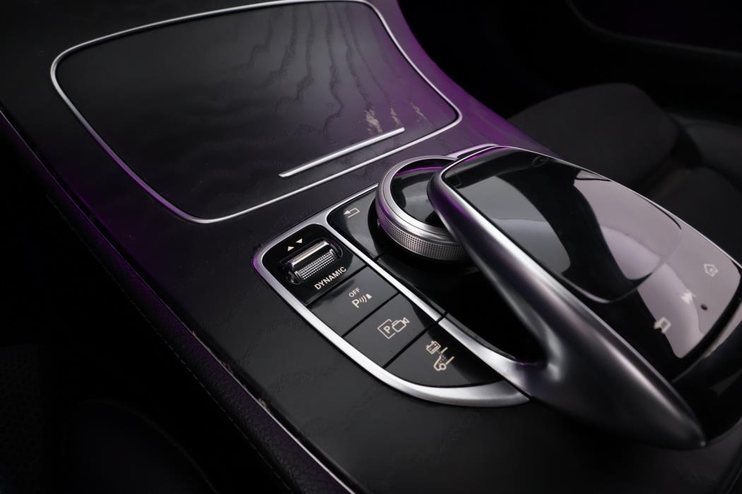 MERCEDES-BENZ E 2020