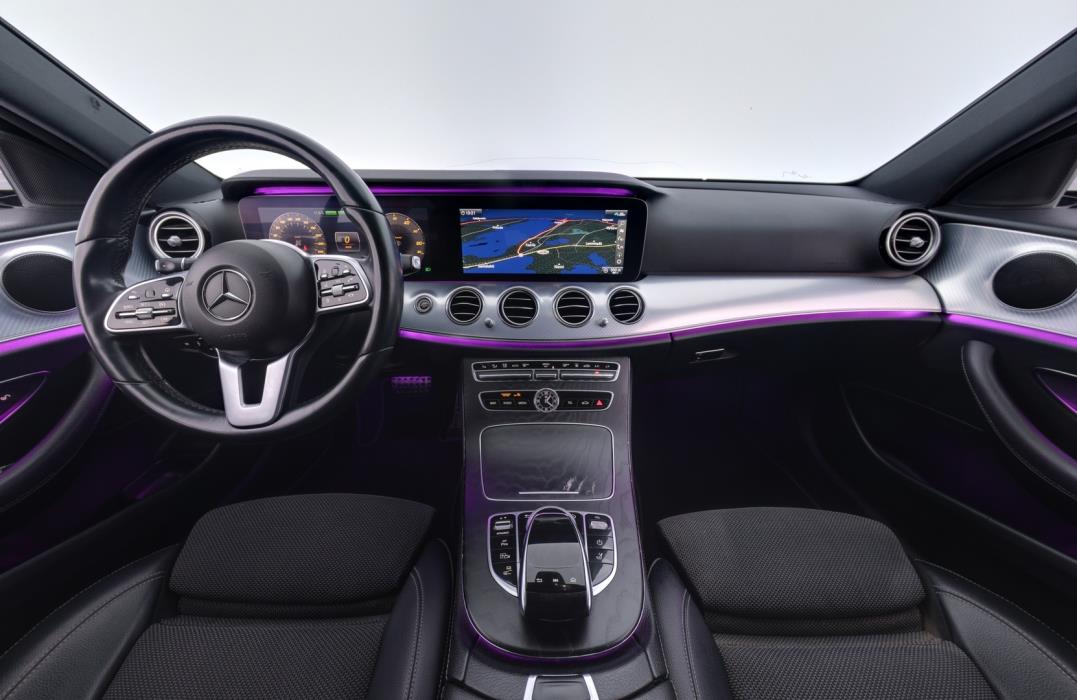 MERCEDES-BENZ E 2020