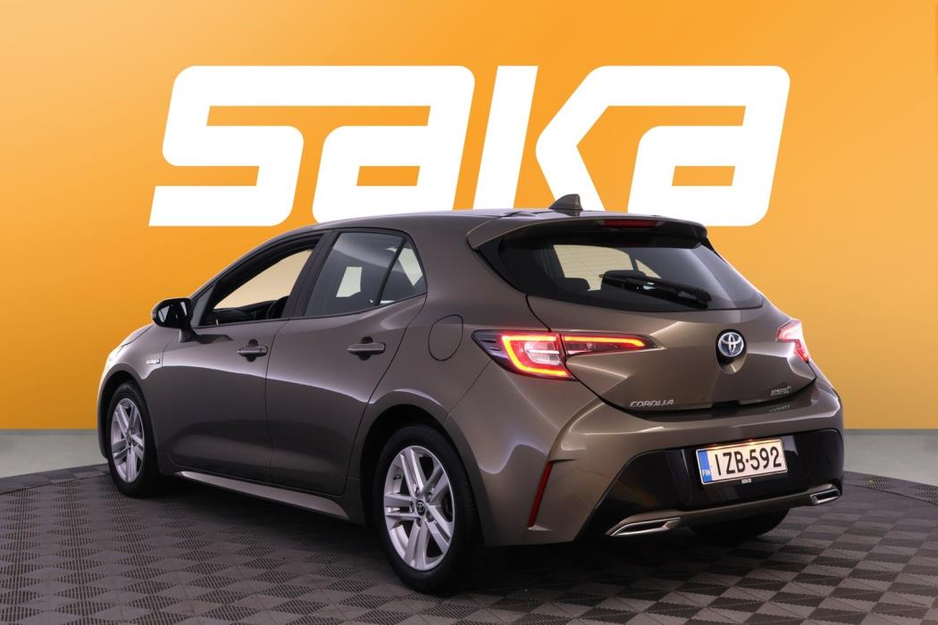 TOYOTA Corolla 2021