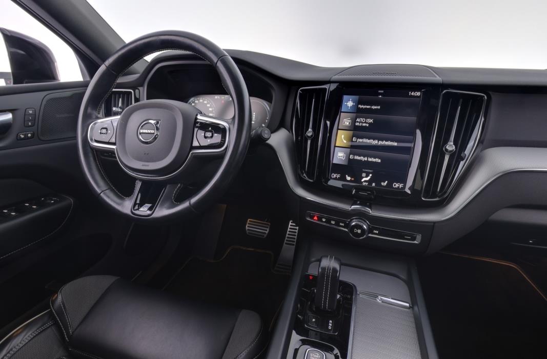 VOLVO XC60 2020