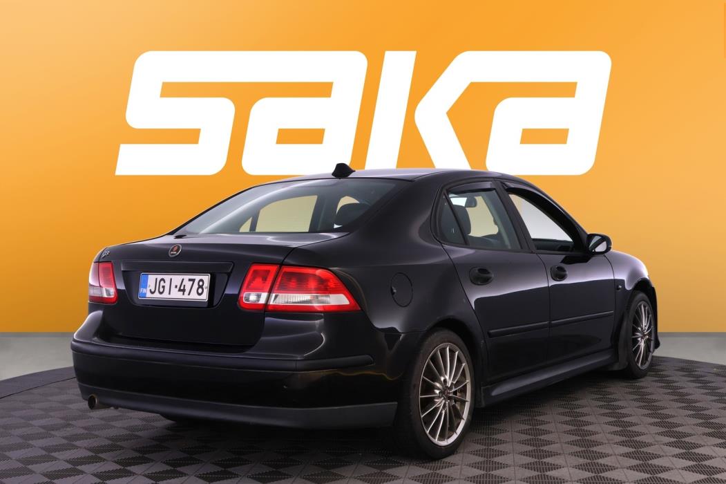 SAAB 9-3 2005