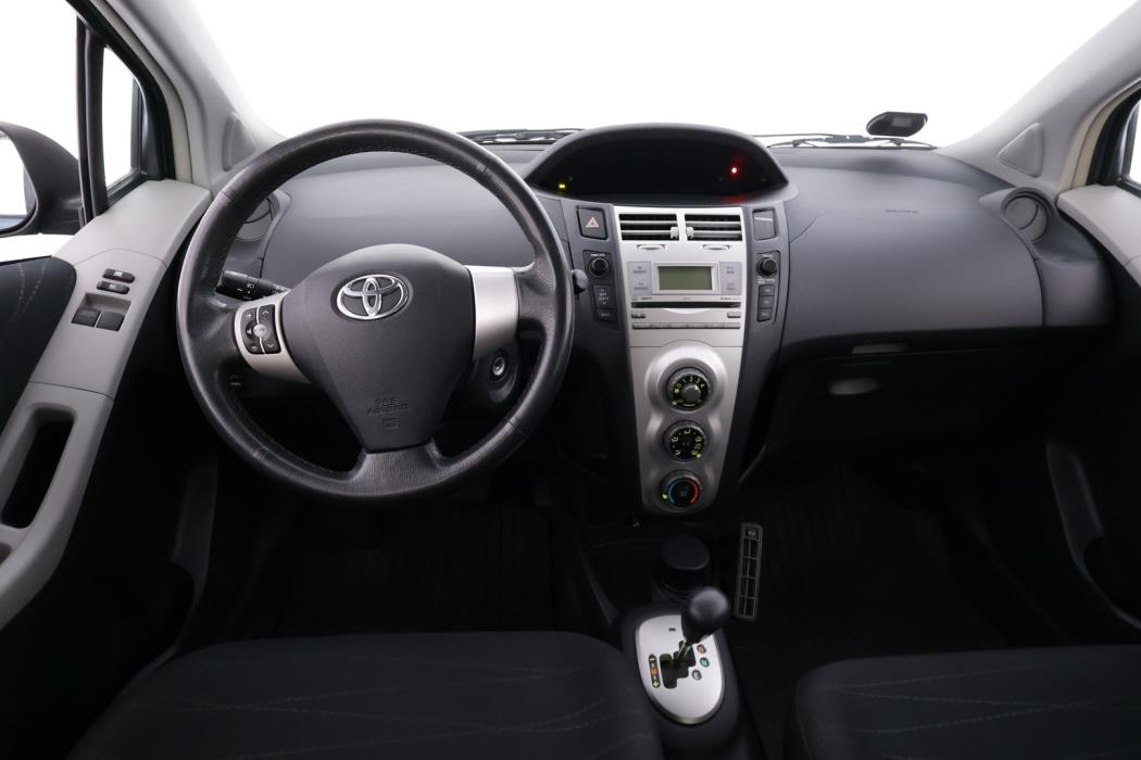 TOYOTA Yaris 2007