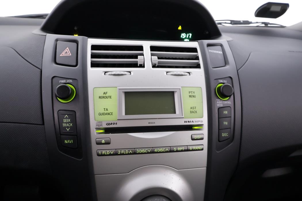 TOYOTA Yaris 2007