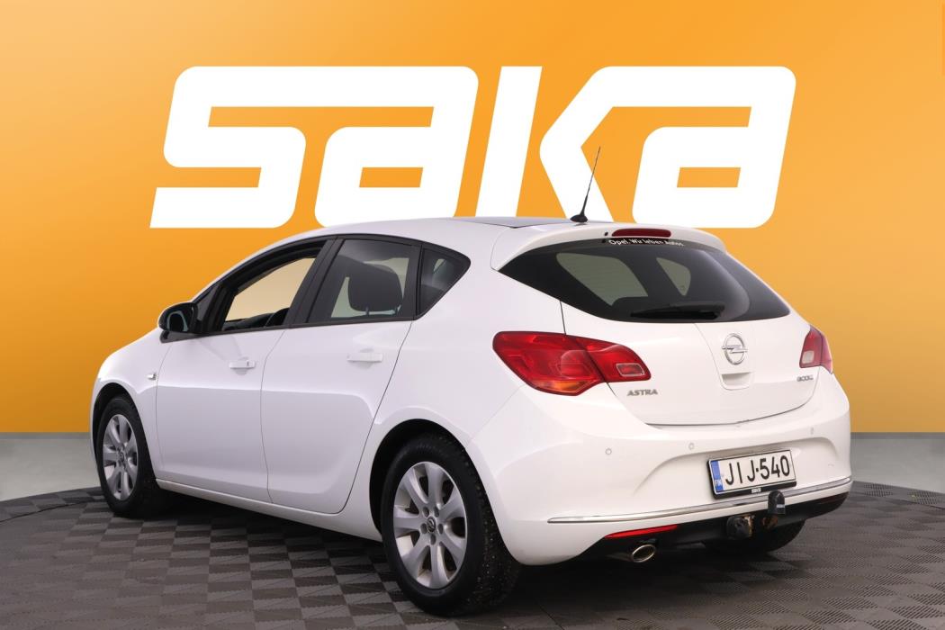 OPEL Astra 2013