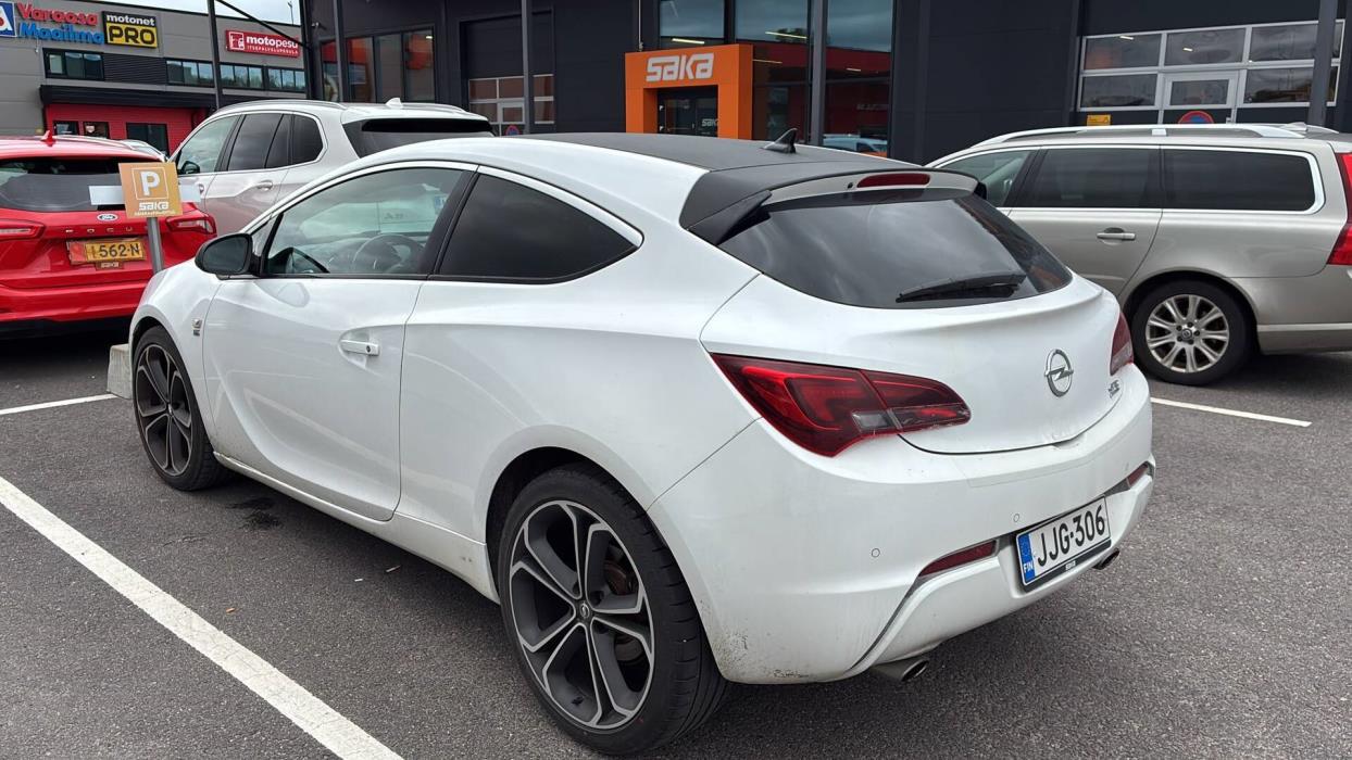 OPEL Astra 2014