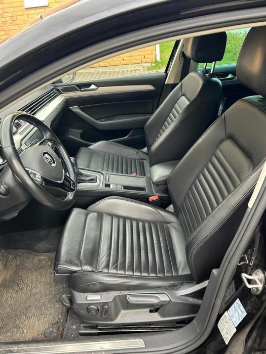 VOLKSWAGEN Passat 2016