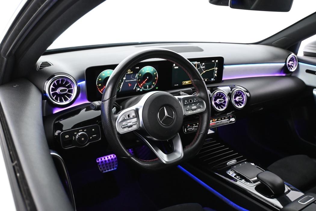 MERCEDES-BENZ A 2019