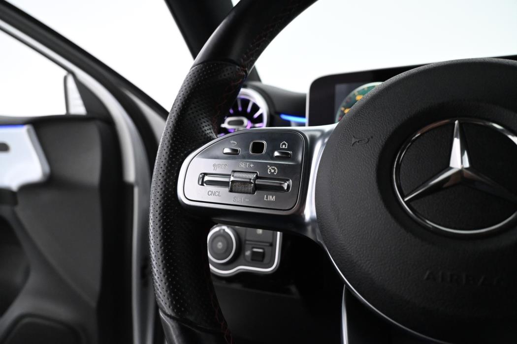 MERCEDES-BENZ A 2019