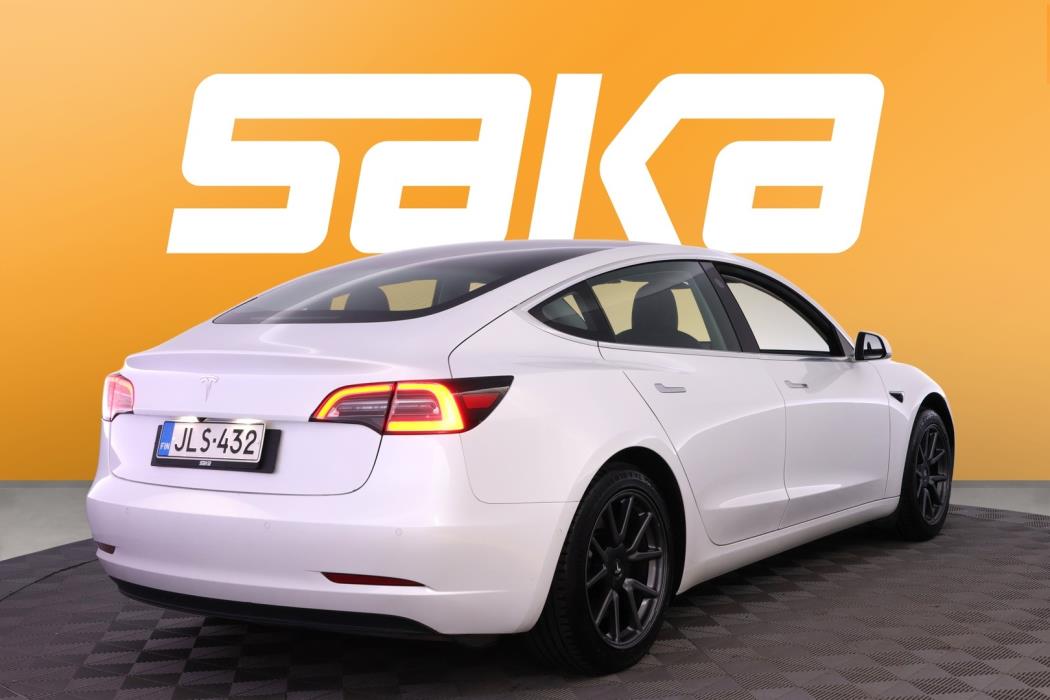 TESLA Model 3 2020