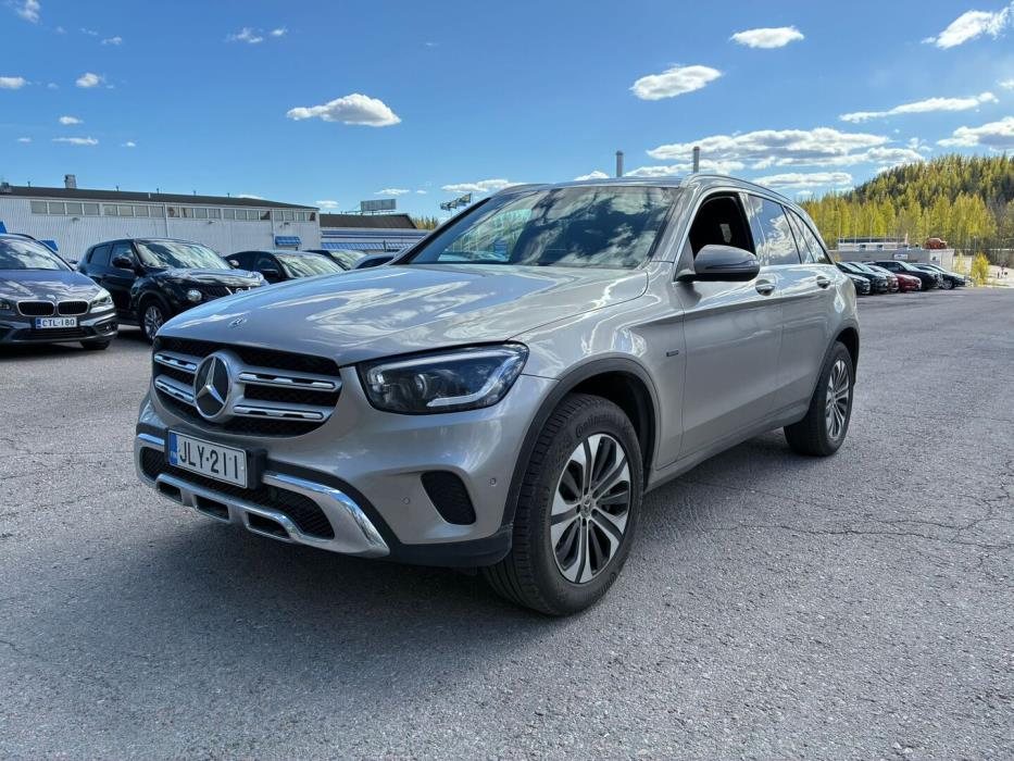 MERCEDES-BENZ GLC 2021