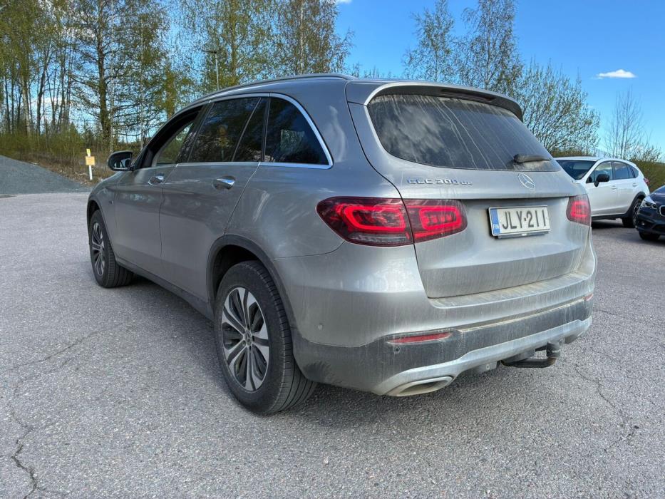 MERCEDES-BENZ GLC 2021