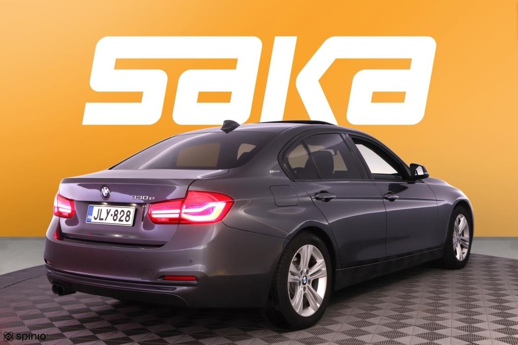 BMW 330 2016