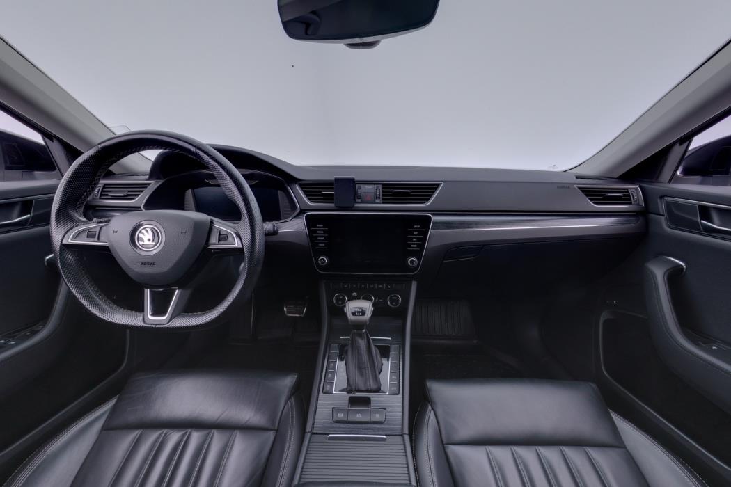 SKODA Superb 2020