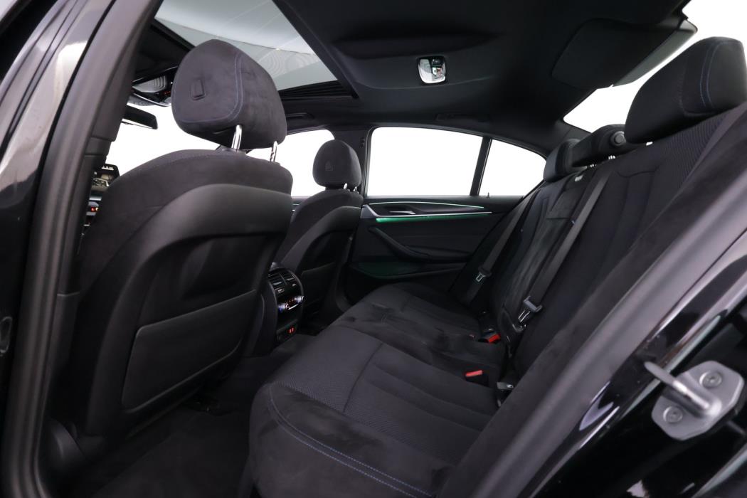 BMW 545 2021