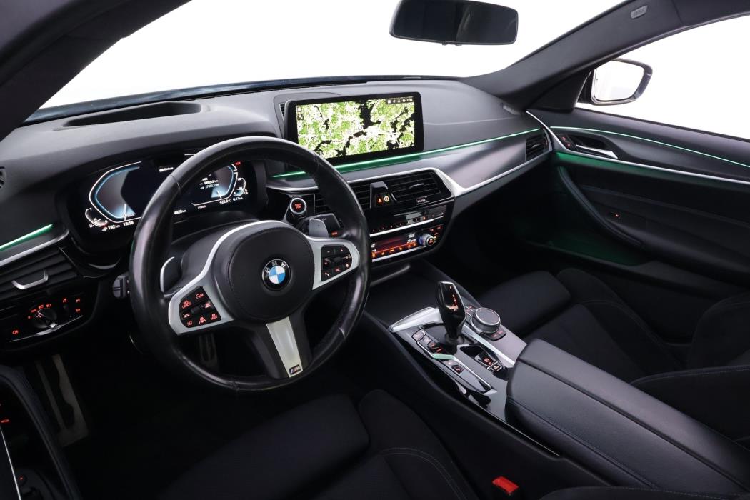 BMW 545 2021