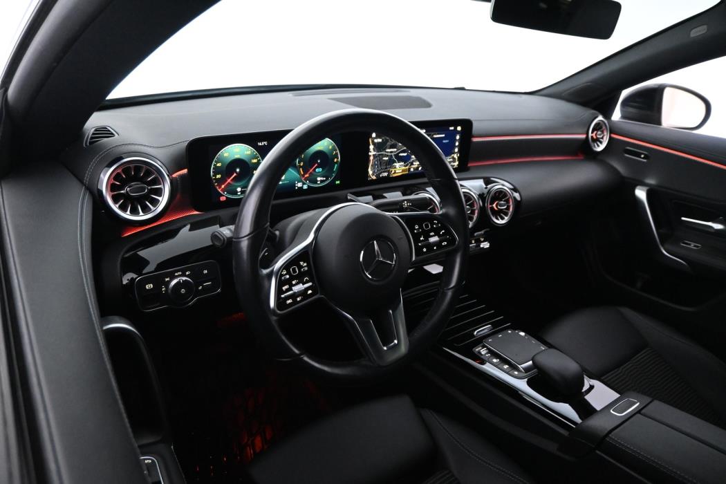 MERCEDES-BENZ CLA 2023
