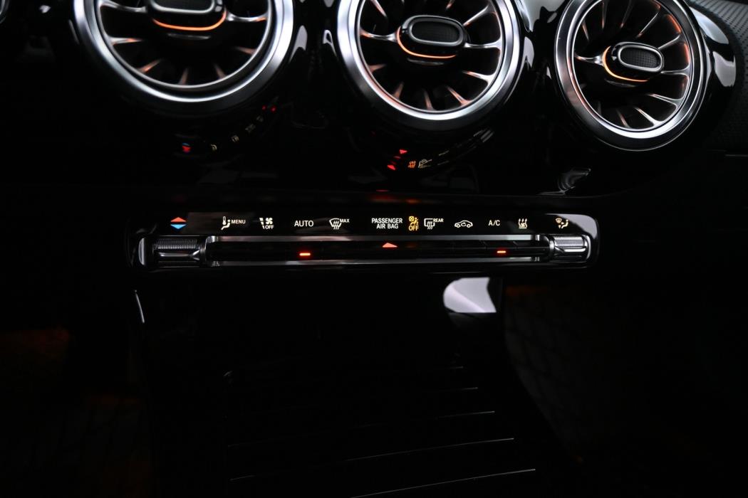 MERCEDES-BENZ CLA 2023