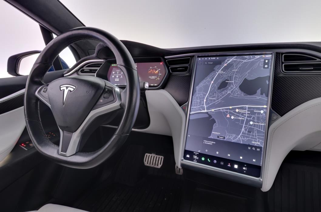 TESLA Model X 2016