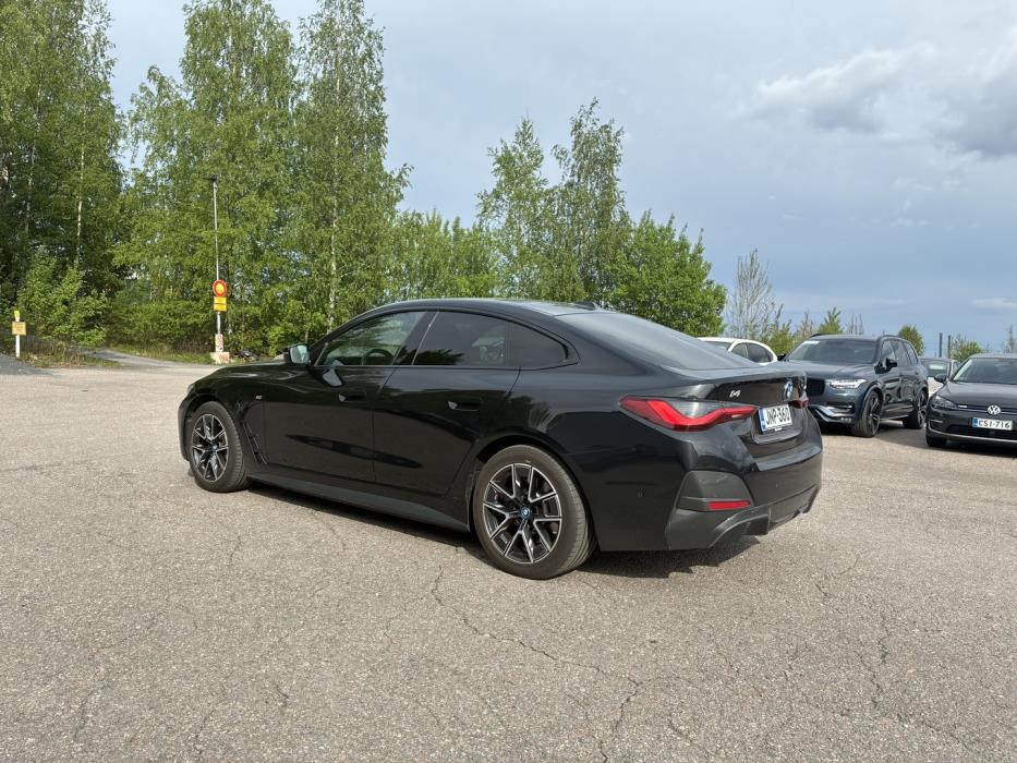BMW i4 2023