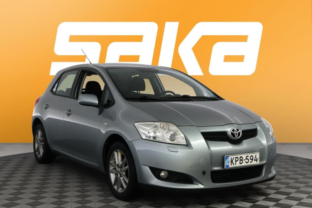 TOYOTA Auris 2009