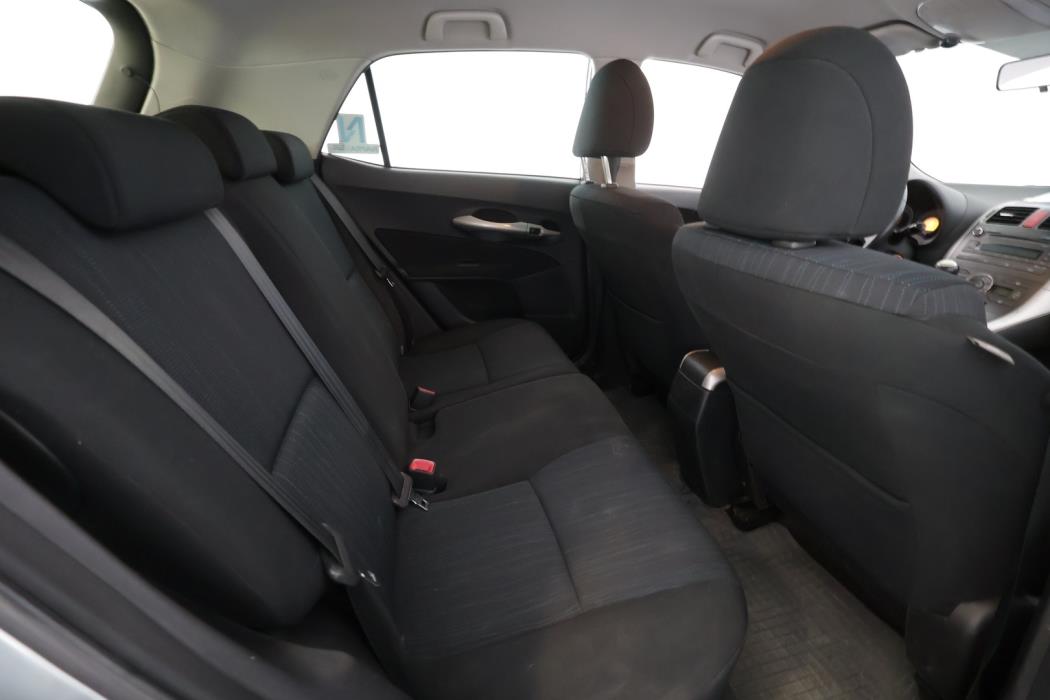 TOYOTA Auris 2009