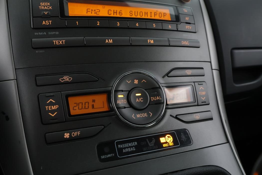 TOYOTA Auris 2009