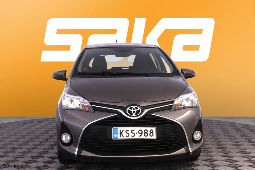 TOYOTA Yaris 2017