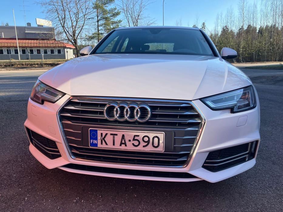 AUDI A4 2018